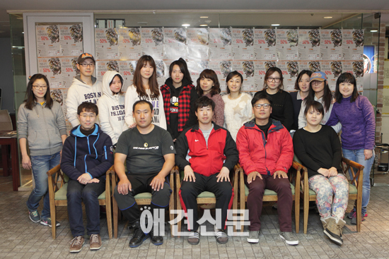 유기동물 겨울나기 자선바자회 성공적으로 개최