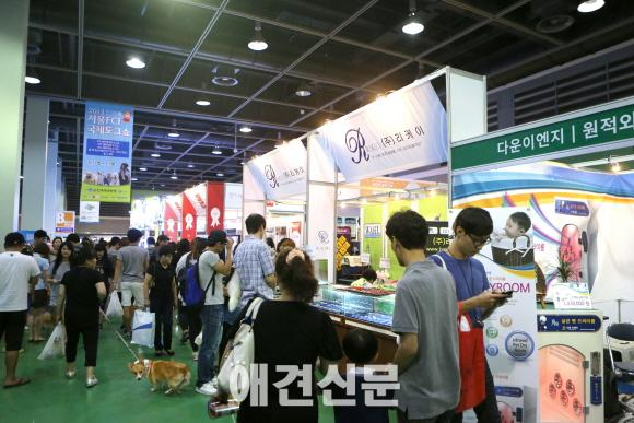 국내 최고 반려동물 축제 '2014 서울 FCI 국제 도그쇼' 역대 최대 규모로 열린다.