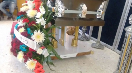 실종된 줄 알았던 반려견 '주인 장례식장에 깜짝 등장'