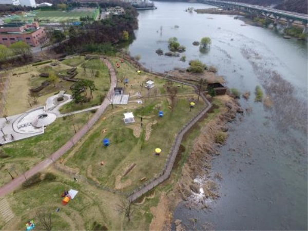 용인시, 기흥호수공원에 국내 최대 반려견 놀이터 조성