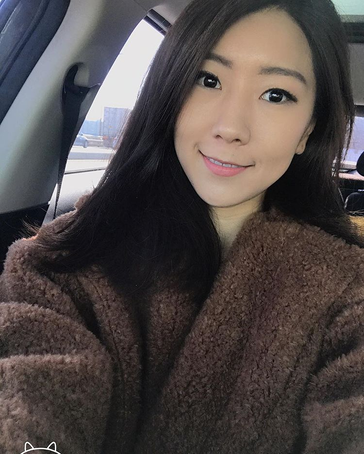 '연애의 맛' 이필모, 아내 서수연과 몰디브 신혼여행 근황 공개.. 황금돼지해에 예쁜 아기를.. 나이+직업은?