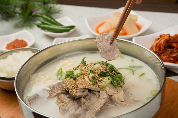 날씨 좋은 2월의 제주도, 공항 근처 맛집부터 커피프렌즈 촬영지 인기… 제주도 가볼만한 곳 어디