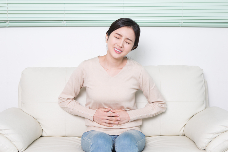 오른쪽 아랫배 통증있다면 '맹장염' 의심해야… 맹장염 초기증상·맹장 위치·맹장 수술 회복기간 알아보기