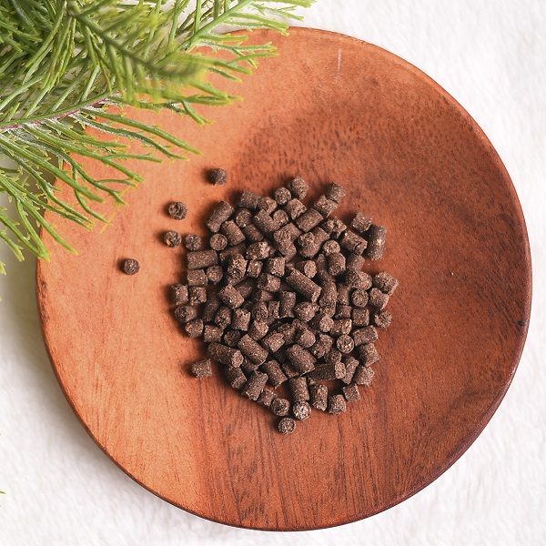 커피찌꺼기, 고양이용 탈취 펠릿으로 '새로이' 태어나다