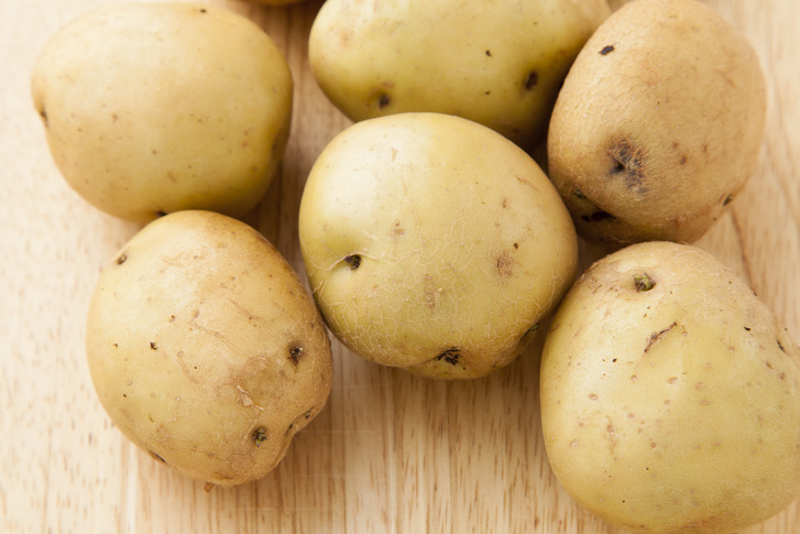 가시 박혔을 때, 다양한 가시 빼는 법은?…감자·부추로 가시를 빼낼 수 있다?