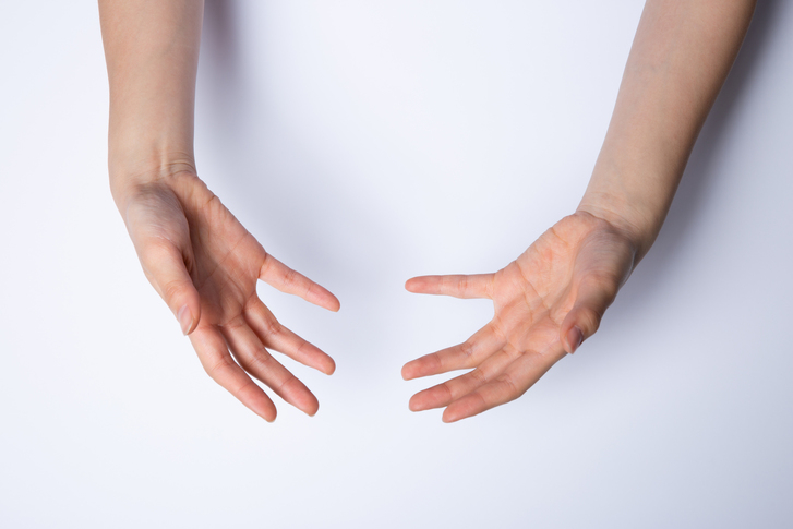 손발이 차가운 이유, '수족냉증' 증상과 원인·수족냉증에 도움이 되는 혈액순환 운동법을 알아보자