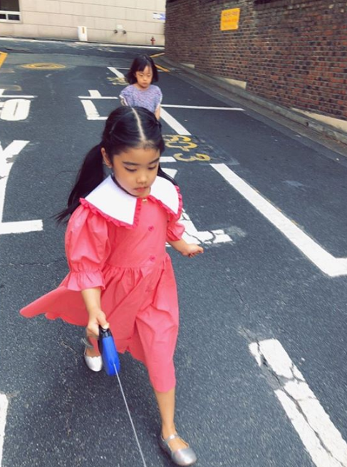 박솔미, 남편 한재석과 결혼 4개월만에..두 딸과 '붕어빵'