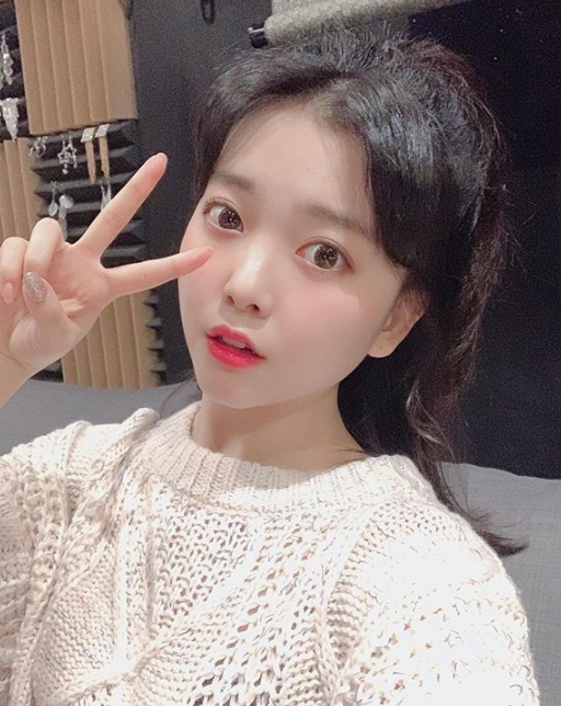 가수 요요미, 나이보다 한참 어려보이는 일상에 `두근` 반묶음도 `찰떡`