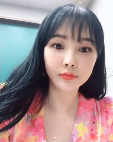 이다지, 수입에 100억 계약금? 그렇게 받으시는 분들도 있지만..