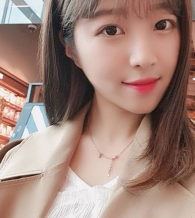 먹방 유튜버 쯔양, 인형 같은 비율에 `헉` 살 진짜 안찌나?