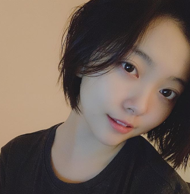 가수 요요미, 민낯도 `완벽` 나이 잊은 무결점 애기 피부에 `감탄`