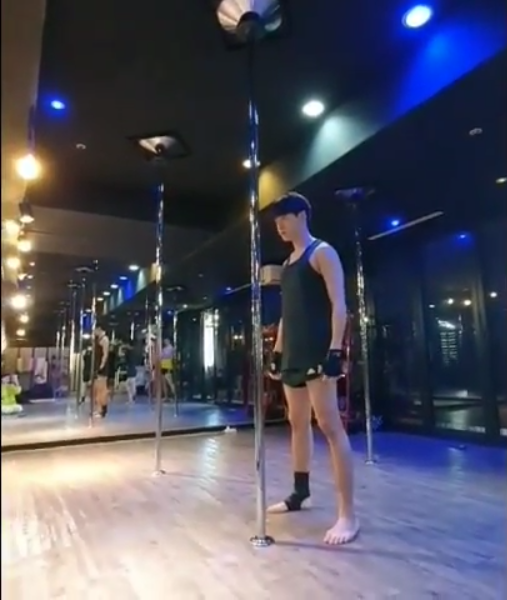 트롯파이터 이대원, 부상투혼 폴댄스 연습영상 공개해 '시선집중'