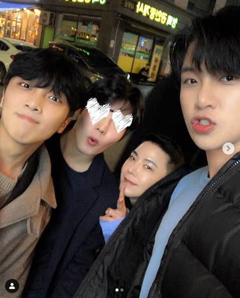 '미스터트롯' 추혁진, 황윤성·김중연 등 아이돌부 브로맨스 뽐내 '시선집중'