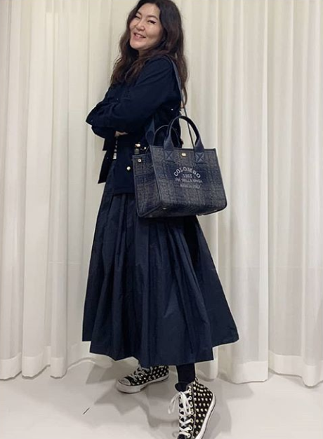 한헤연, 수입에 최고 매출액 5억원 넘은 적 있다