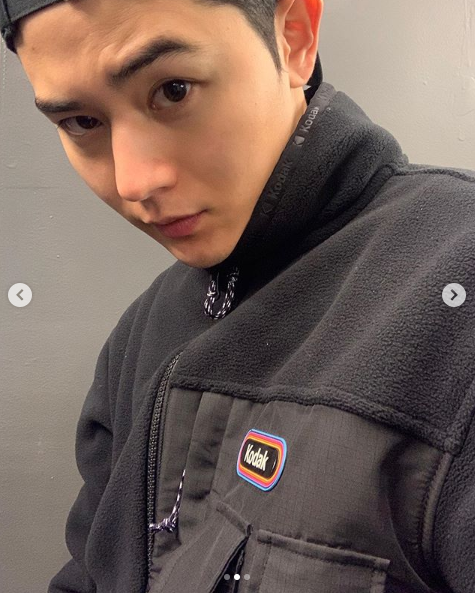 김동준, 대학생 새내기같은 깜찍한 일상 공개에 팬들 '심쿵'