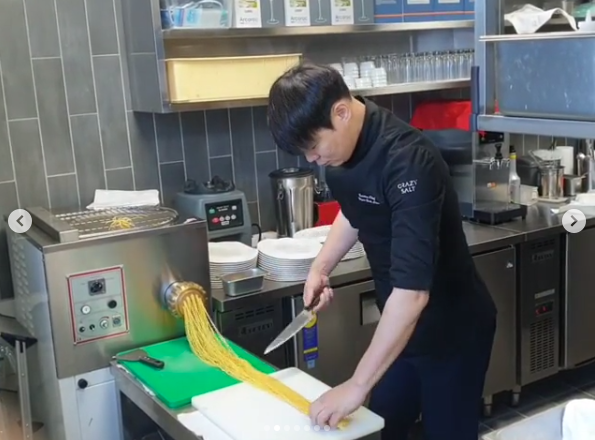 '스타 셰프' 최현석, 전 프로 하차하더니 방송 복귀 신호탄 쏘다?