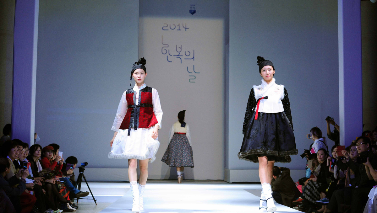 한복을 교복으로...문체부, 우수행정 사례 선정