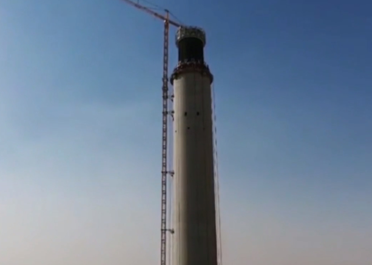 Shanghai Electric Dubai MSR, 262m 세계 최고 타워 상부 수신기 완공