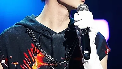 "샤이니 영원히 5명" 키 故 종현 1주기 추모···국내 해외 추모 물결 이어져