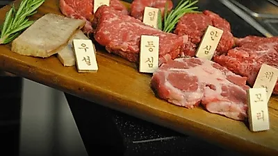 춘천 맛집 '화람한우' 한우의 풍미를 끌어올린 비결, 연잎 숙성 한우로 이목을 끄는 오마카세 레스토랑