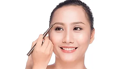 집에서 간편히 그릴 수 있는 눈썹 그리는 방법