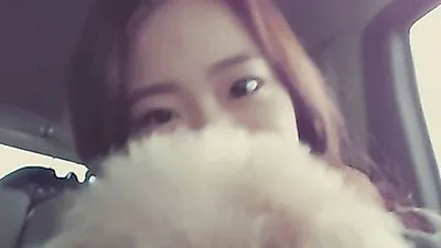 한승연, 반려견 누비와 행복한 투샷...'졸려요'