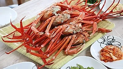 강릉 맛집 주문진홍게무한리필, 제철 맞은 통통한 홍게 맛볼 수 있어