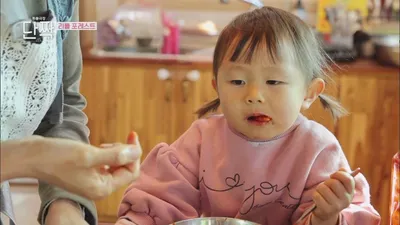 경남 합천 5남매와 강아지 2마리, 텃밭에서 수확한 돼지감자로 차린 식탁