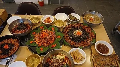 전주 한옥마을 맛집 '아따좋아부러', 막걸리와 꼬뱅이무침으로 기분 좋은 식사가능해