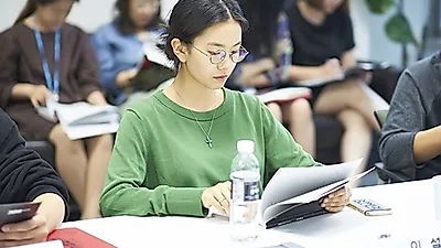 [스타☆톡]'나쁜형사' 이설 누구길래…톱스타 여배우 중 '원픽'된 배우 이설‧신하균‧박호산‧김건우 호흡