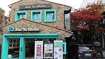 홍대 맛집 탐방기, 연말연시 데이트·회식 장소로 sns에서 핫한 '준호키친' "고르곤졸라 서비스 제공"