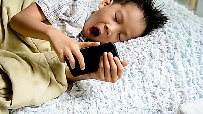 디지털기기 사용이 아동 수면에 미치는 영향