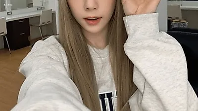 '할로윈데이' 스타 모습? 태연 호박 모자 분장부터 박명수 조커 변장까지..."오늘 화장 잘 먹었네요"