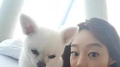 최여진, 반려견 향한 폭풍 애정 "꼬미야 보고싶어"