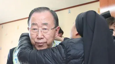 [공동취재단 팩트] 반기문 턱받이, 꽃동네서 요청했다