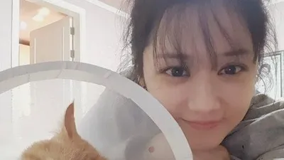 장나라, 꼬깔 쓴 고양이와 '다정다감' 찰칵