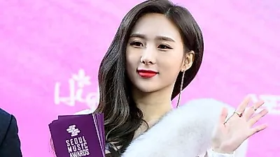 전신 시스루 의상 선보여 "눈 둘 곳 없어"… 카밀라 한초임 둘러싼 누리꾼 '호감VS비호감' 갑론을박