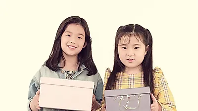 키즈모델 선발대회 전문 키아나엔터테인먼트, 최민서ㆍ이수연 두 아역배우의 발랄한 컨셉의 화보 촬영 진행