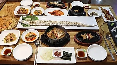 제주 중문 맛집 '갈치왕', 오픈기념으로 전복회, 문어숙회 서비스 선보여  