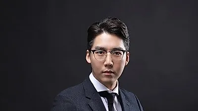 우주마켓, 골드바 태그호이어 등 최대 200만원 행운 담은 럭셔리박스 선보여