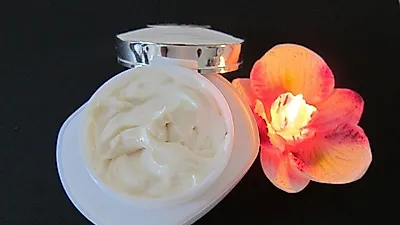 겨울철 '주름개선', 수분크림 & 아이크림으로 센스있게 관리하라
