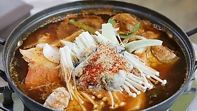안면도 맛집 '꽃지꽃게집', 주꾸미&수산물 축제와 함께