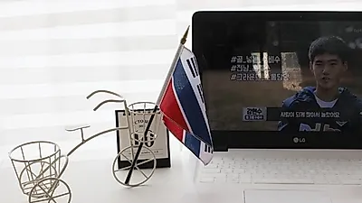 태극양행, 통일로 가는 의미 담은 이색 선물 '태극기 넥타이' 선보여