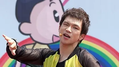 [포토] 플레이제이의 열정적 무대