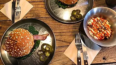 뉴욕의 트렌디한 감성 느낄 수 있는 익선동 수제버거 맛집 양키스버거