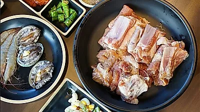 고깃집 창업, 대중성과 차별성 있는 특화된 아이템으로 상권 잡아야