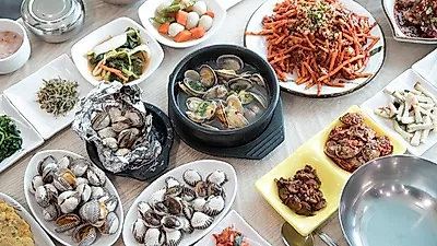 벌교꼬막맛집 장도웰빙꼬막정식 직접 잡은 꼬막, 돌게로 운영
