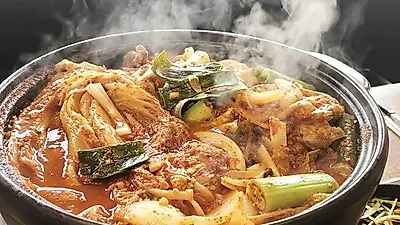 가수원동 족발 맛집, 족발제작소의 깊은 맛을 자랑하는 '족찜'