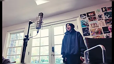 LISA 다큐멘터리 예고편, 공개 5.5일 만에 조회수 300만 회 돌파