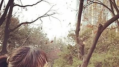 윤승아, 귀여운 유기견과 함께 다정다감
